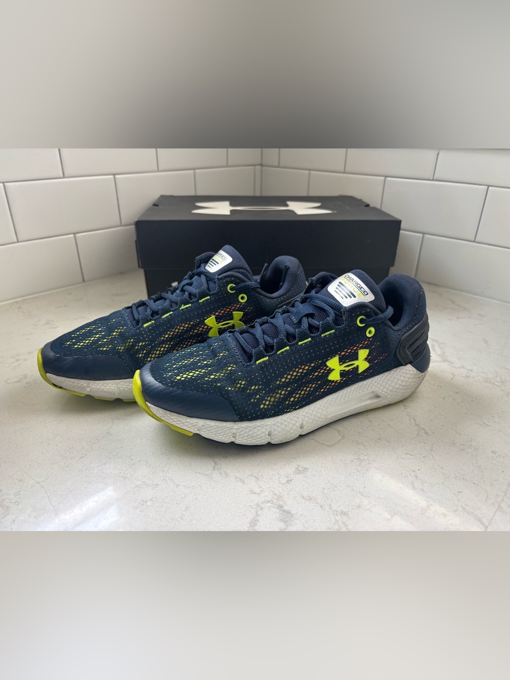 Men’s Under Armour Charges Rogue Navy Running Trainers Sneakers - Size 7